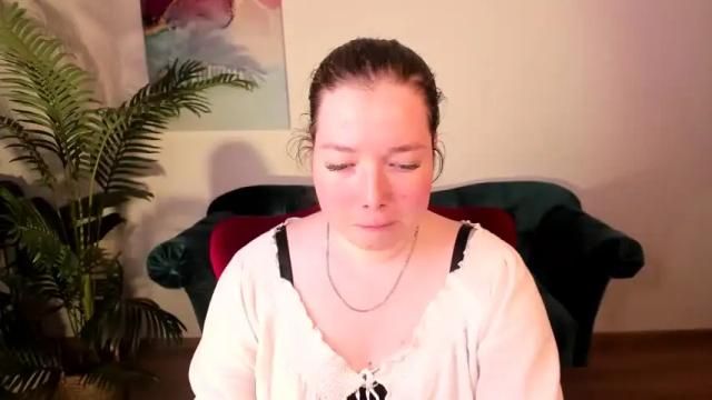 Image 2 of blush_rose Stream on Chaturbate on 17 months ago
