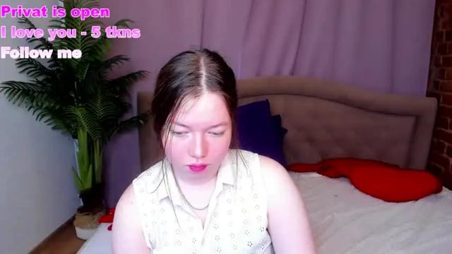 Image 11 of blush_rose Stream on Chaturbate on 16 months ago