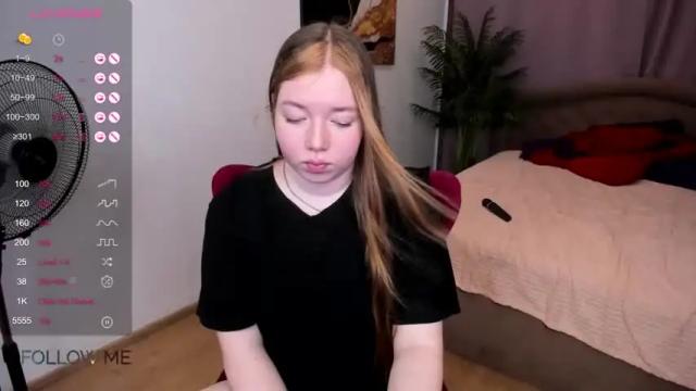 Image 10 of blush_rose Stream on Chaturbate on 15 months ago