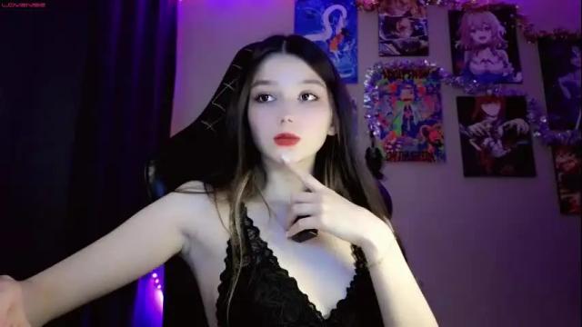 Image 10 of blushed_pussy Stream on Chaturbate on 2 months ago