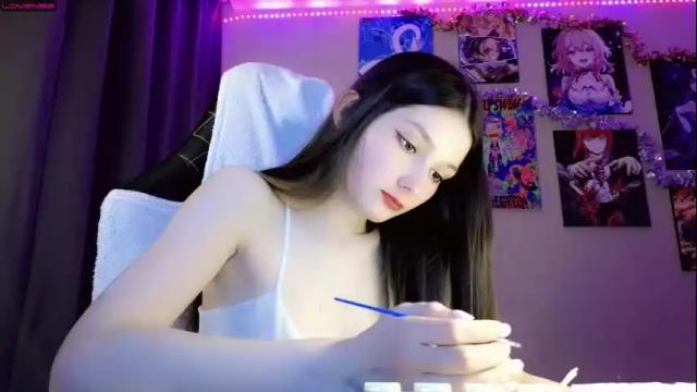 Image 3 of blushed_pussy Stream on Chaturbate on 2 months ago