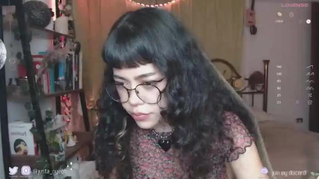 Image 6 of blushing_nymph Stream on Chaturbate on 12 months ago