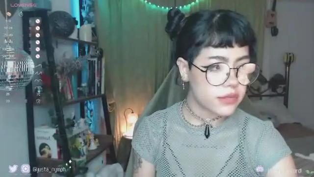 Image 8 of blushing_nymph Stream on Chaturbate on 12 months ago