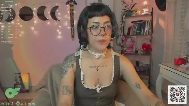 Image 10 of blushing_nymph Stream on Chaturbate on 23 days ago
