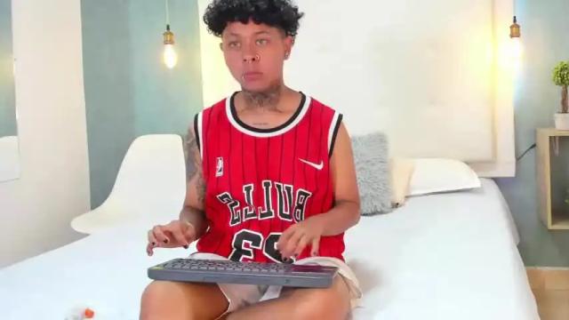 Image 7 of bobbycox_ Stream on Chaturbate on 13 months ago