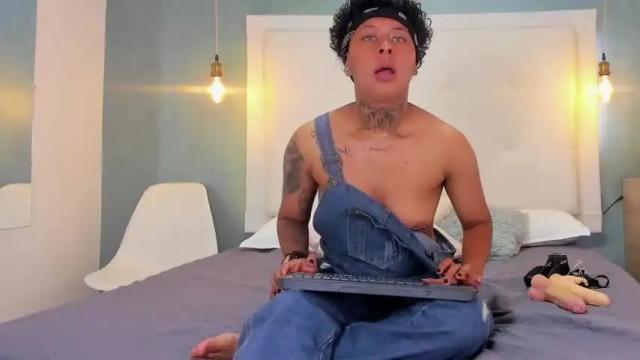 Image 11 of bobbycox_ Stream on Chaturbate on 16 months ago
