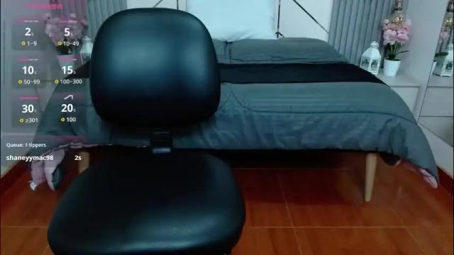 Image 10 of bom_bomx Stream on Chaturbate on 1 month ago