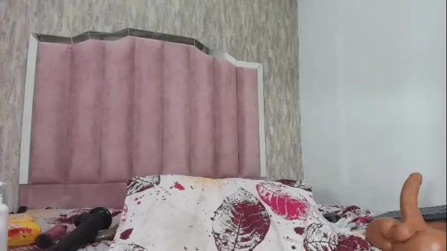 Image 2 of bombis_ Stream on Chaturbate on 1 month ago