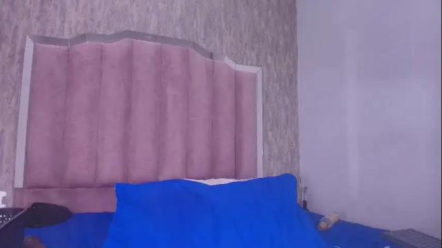 Image 3 of bombis_ Stream on Chaturbate on 1 month ago