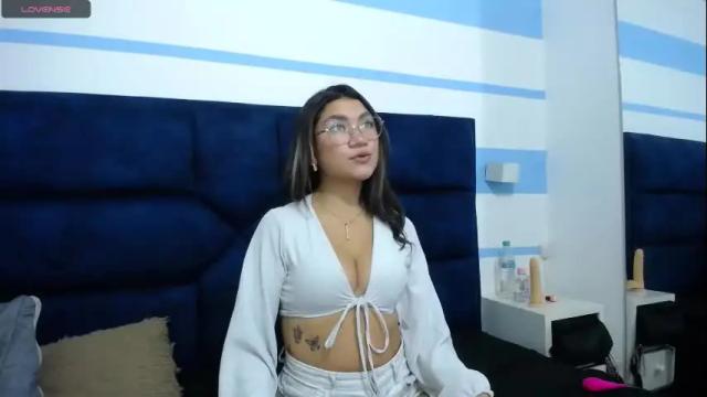 Image 10 of bombon_24 Stream on Chaturbate on 5 months ago