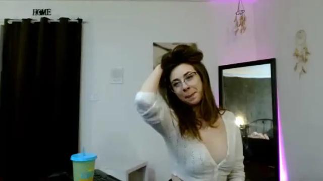 Image 10 of bombshellbaeby Stream on Chaturbate on 1 month ago