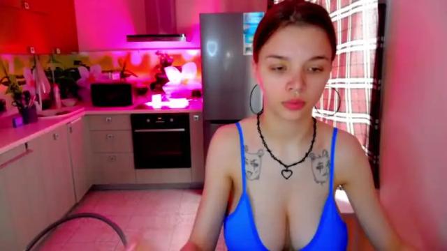 Image 8 of bonbongirls Stream on Chaturbate on 13 months ago