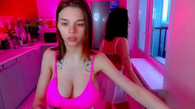 Image 7 of bonbongirls Stream on Chaturbate on 13 months ago