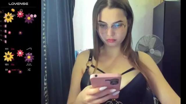 Image 8 of boni_nell__ Stream on Chaturbate on 1 month ago