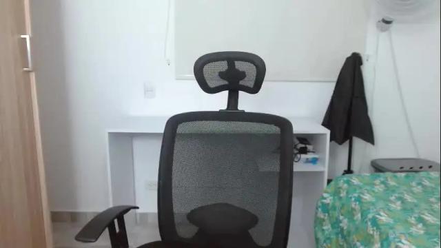 Image 11 of bonni_blonde Stream on Chaturbate on 6 months ago