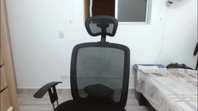 Image 4 of bonni_blonde Stream on Chaturbate on 2 months ago