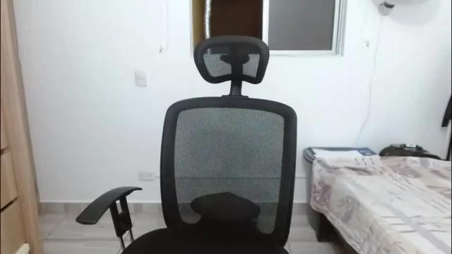 Image 6 of bonni_blonde Stream on Chaturbate on 2 months ago