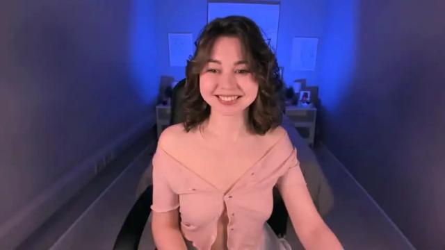 Image 3 of bonnie_baby Stream on Chaturbate on 14 months ago
