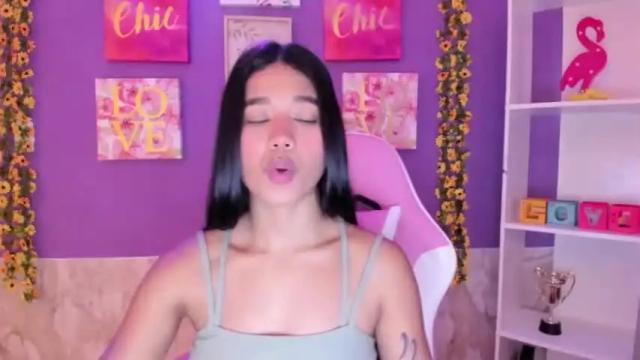 Image 8 of bonnie_benet Stream on Chaturbate on 14 months ago