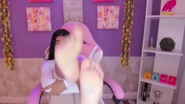 Image 10 of bonnie_benet Stream on Chaturbate on 14 months ago