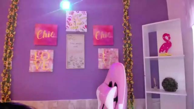 Image 7 of bonnie_benet Stream on Chaturbate on 14 months ago
