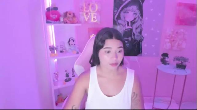 Image 2 of bonnie_benet Stream on Chaturbate on 1 month ago