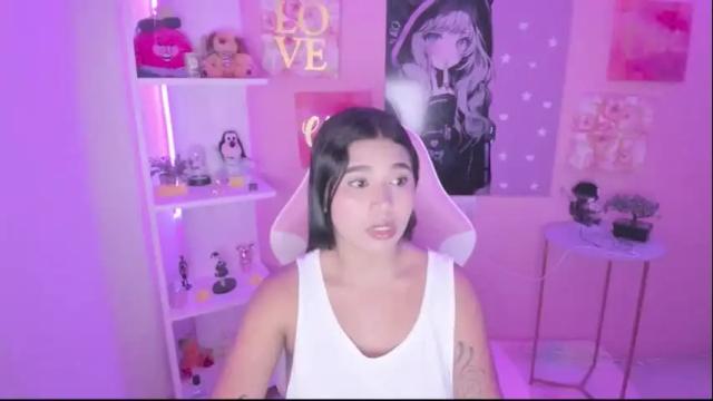 Image 2 of bonnie_benet Stream on Chaturbate on 1 month ago