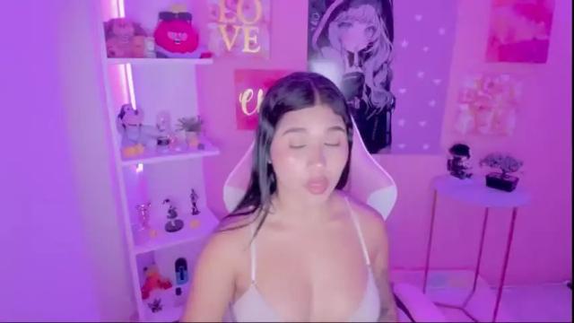 Image 6 of bonnie_benet Stream on Chaturbate on 1 month ago