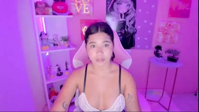 Image 2 of bonnie_benet Stream on Chaturbate on 1 month ago