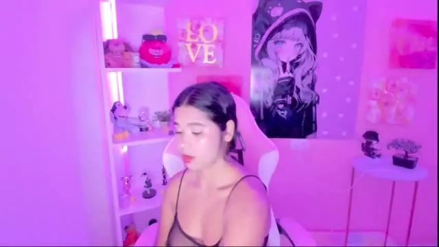 Image 2 of bonnie_benet Stream on Chaturbate on 1 month ago