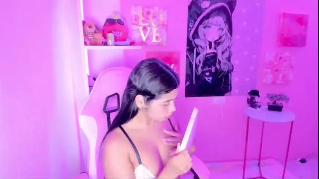 Image 4 of bonnie_benet Stream on Chaturbate on 7 days ago