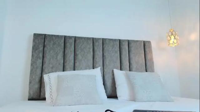 Image 4 of bonnie_bloom Stream on Chaturbate on 1 month ago