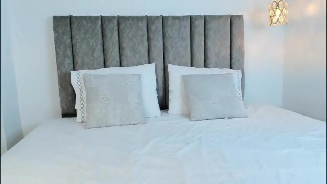 Image 2 of bonnie_bloom Stream on Chaturbate on 9 days ago