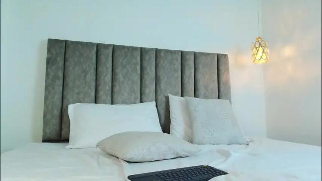 Image 2 of bonnie_bloom Stream on Chaturbate on 2 months ago