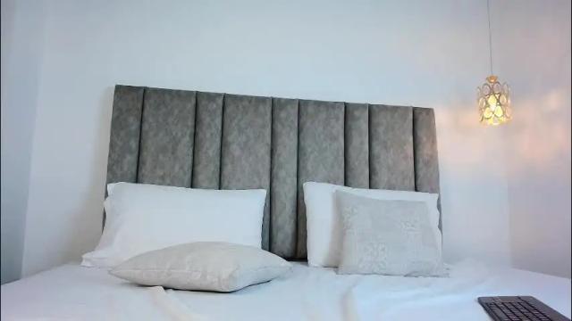 Image 3 of bonnie_bloom Stream on Chaturbate on 1 month ago