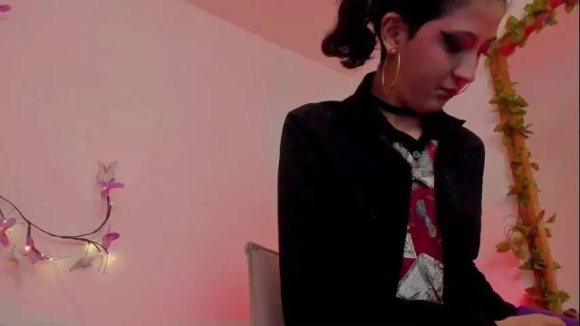 Image 3 of bonniecute_ Stream on Chaturbate on 1 month ago