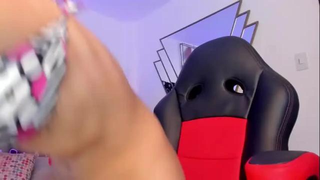 Image 4 of bonniecute_ Stream on Chaturbate on 15 days ago