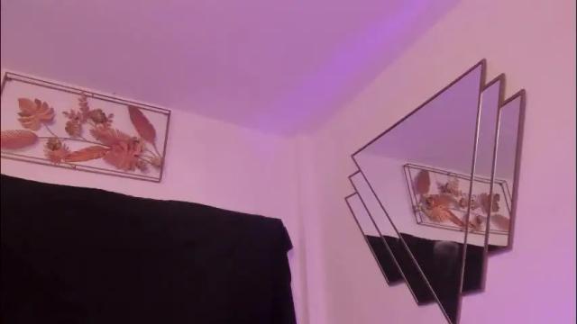 Image 4 of bonniecute_ Stream on Chaturbate on 2 months ago