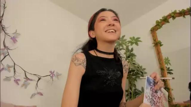 Image 4 of bonniecute_ Stream on Chaturbate on 1 month ago