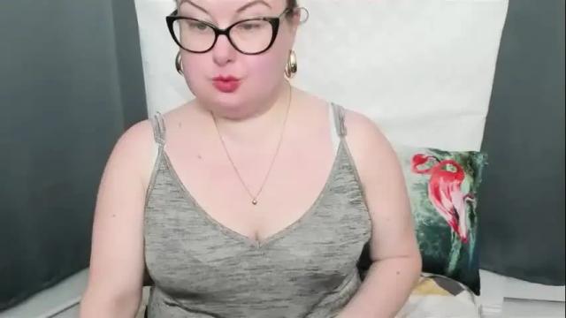 Image 2 of bonnieshining Stream on Chaturbate on 2 months ago