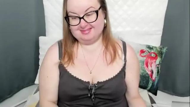 Image 4 of bonnieshining Stream on Chaturbate on 1 month ago