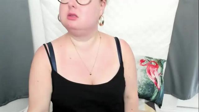 Image 2 of bonnieshining Stream on Chaturbate on 25 days ago