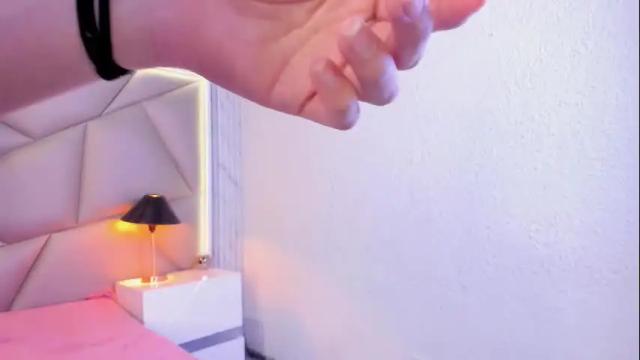 Image 3 of bonny_bonss Stream on Chaturbate on 1 month ago