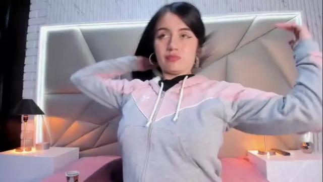 Image 6 of bonny_bonss Stream on Chaturbate on 26 days ago