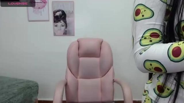 Image 7 of bonny_price Stream on Chaturbate on 20 months ago