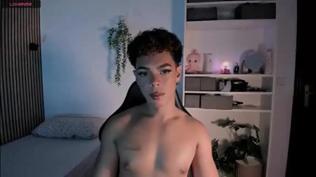 Image 7 of bonny_shine599 Stream on Chaturbate on 26 days ago