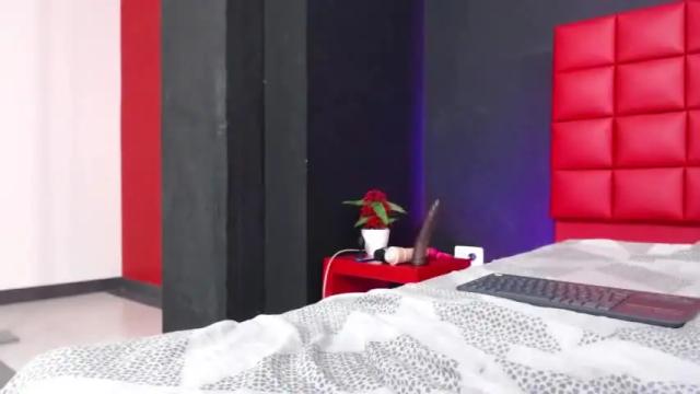 Thumbnail 1, bonnyandmahia_gh's Stream at Chaturbate, 19 months ago
