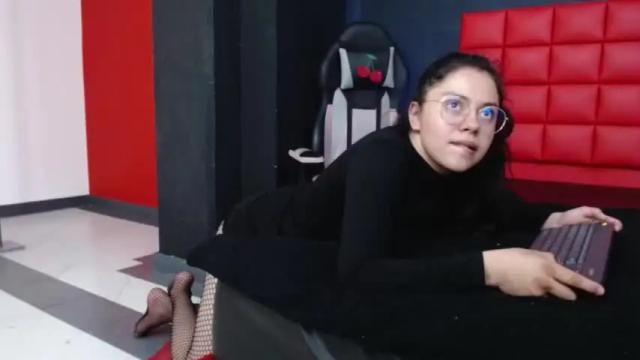 Image 7 of bonnyandmahia_gh Stream on Chaturbate on 19 months ago