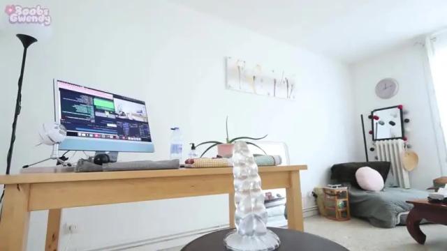 Image 2 of boobsgwendy Stream on Chaturbate on 16 months ago