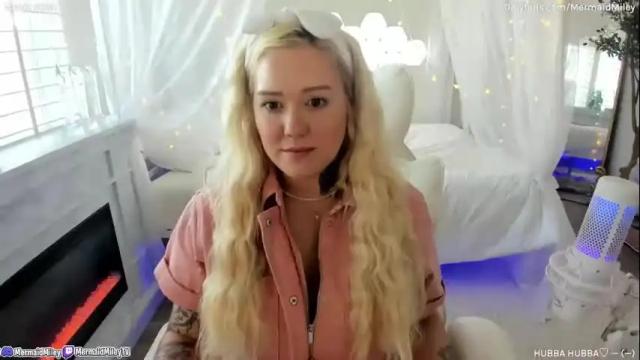 Image 10 of boobznbeer Stream on Chaturbate on 2 months ago